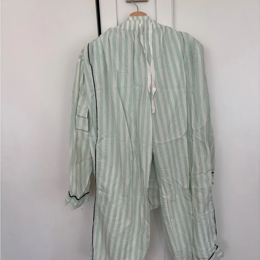 Victoria's Secret Mint and White Striped pajama set - Picture 4 of 5